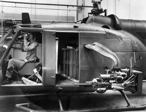 HUEY XM-140 3.jpg