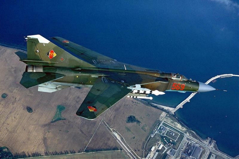 Файл:MIG-23MLA -569.jpg
