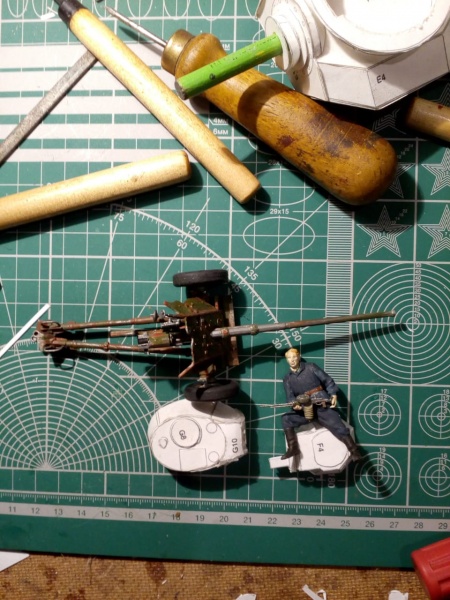 Файл:СП-138 45мм пушка и левый спонсон.jpg