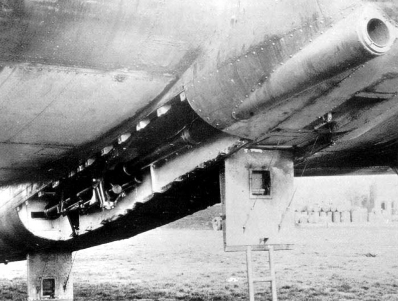 Файл:BofMkI 40-мм Rolls-Royce BH на «Бофайтере» Mk.I.jpg