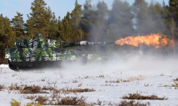 CV90120 стрельба.jpg