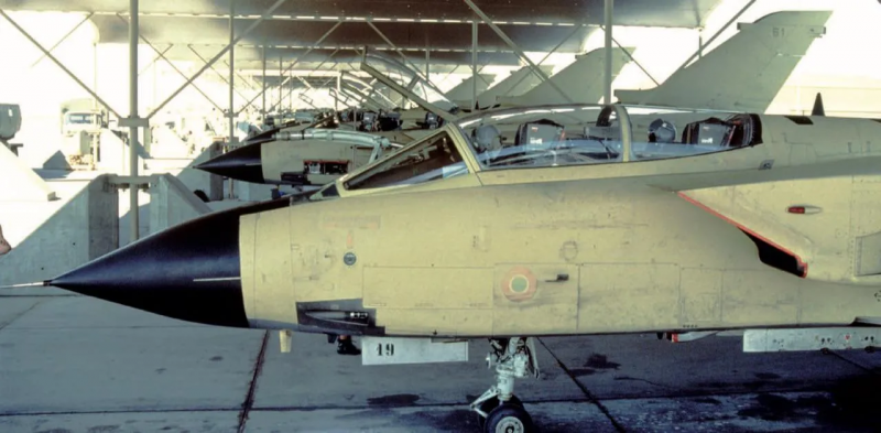 Файл:Tornado IDS (1995) (Италия) Исторические фото 6.png
