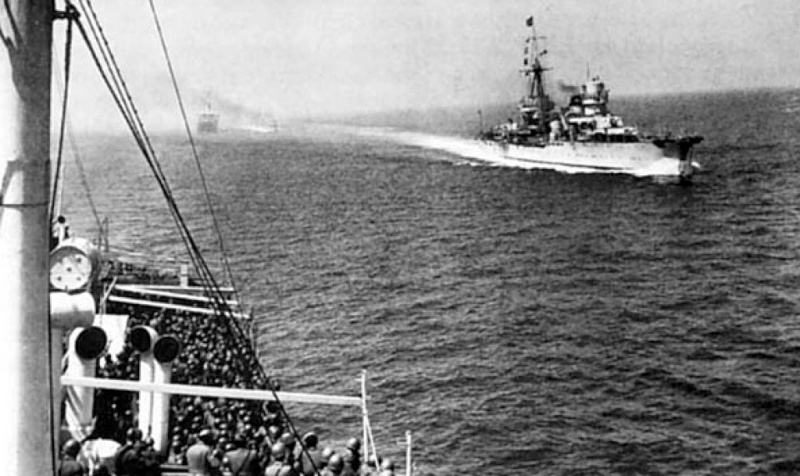 Файл:Duca «Дука д’Аоста» сопровождает транспорты с итальянскими легионерами, возвращающимися из Испании. 5 июня 1939 г.jpg