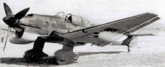 Ju87R на земле №2.jpg