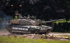 Challenger 2 (2F)3.jpg