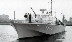 1011 Немецкий катер «Пфайль» постройки Vosper.jpg