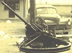 Армейский Хо-104 (Тип 1) 12.7-мм пулемёт на турели.jpg