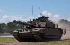 Challenger 2 (2F)4.jpg