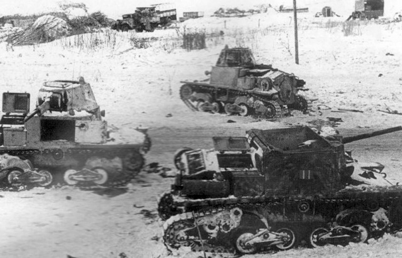 Файл:Брошенные L40 и M13, битва за Сталинград.jpg