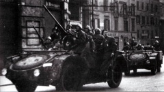 AS42 из батальона Barbarigo в Риме.jpg